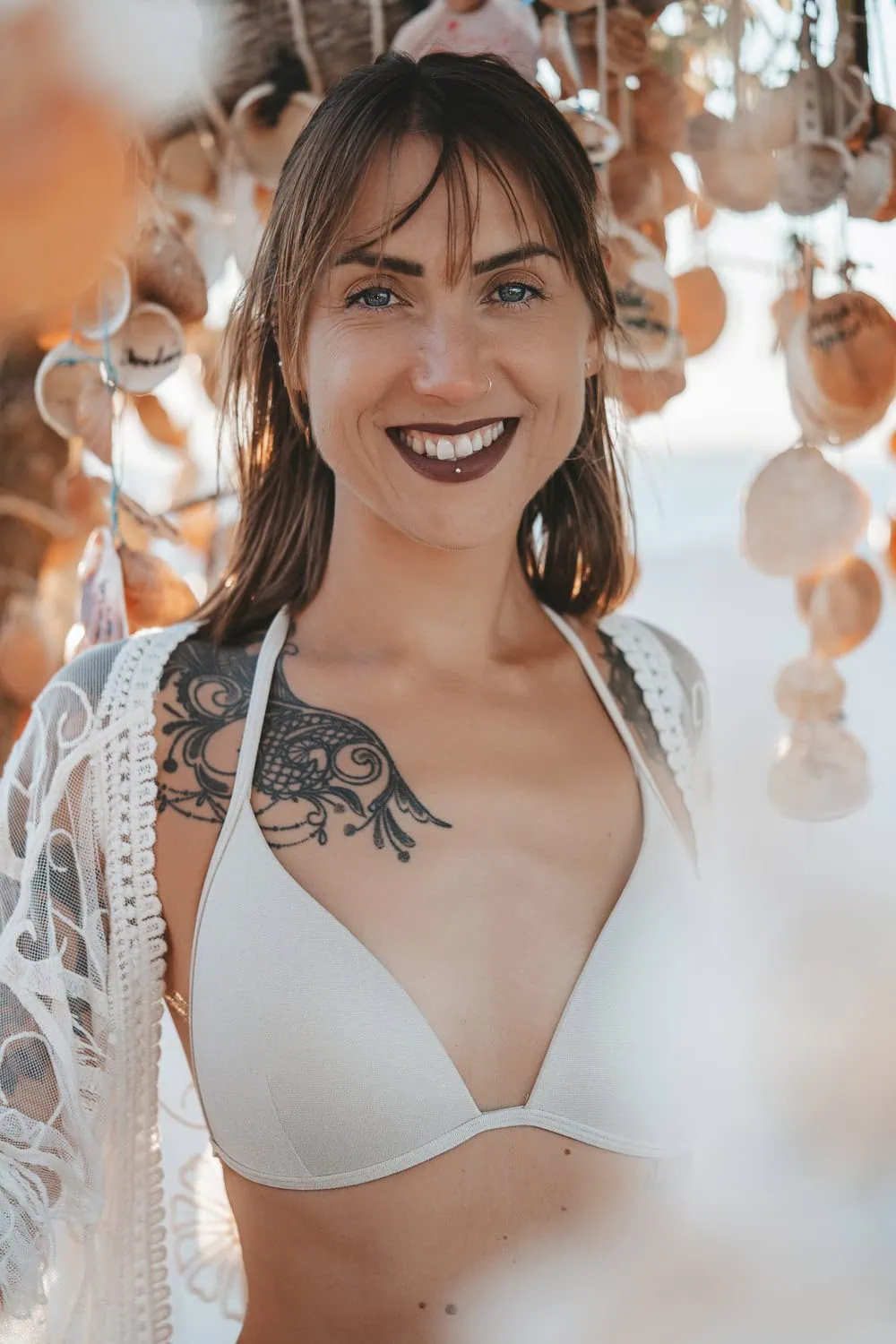 fotoshooting am strand, fotoshooting algarve, fotograf algarve, fotografin algarve, fotoshooting am meer, fotoshooting am strand, fotoshooting am strand tipps, fotoshooting portugal, frauen shooting algarve, frauen shooting algarve paket, fliegendes kleid fotoshooting, fotoshooting urlaub, fotoshooting urlaub portugal, strand shooting, fotoshooting albufeira, fotoshooting lagos, fotoshooting praia da rocha, shooting portugal, shooting für frauen portugal, strandshooting portugal, shooting algarve, selbstliebe shooting outdoor, selbstliebe shooting draußen, frauen shooting draußen, shooting draußen, fotoshooting draußen, fotoshooting in der natur, auszeit für frauen, besonderes Geschenk für frauen, persönliches geschenk freundin, geschenk zum 50. Frau, geschenk zum 60. Frau, geschenk zum 40. Frau, sensual shooting, sinnliches fotoshooting, sensual fotografie, sensual portraits, sensual boudoir, Female Fotograf, Frauenfotografin, Selbstliebe Shooting, selbstliebe lernen, Wie werde ich selbstbewusster, selbstbewusstsein stärken frauen, wie wird man lockerer und selbstbewusster, selbstbewusstsein stärken übungen, wie kann ich mich selbst lieben, wie kann ich mich selbst akzeptieren, wie kann ich mich selbst stärken, wie kann ich mich selbst belohnen, feminine energie aktivieren, wie komme ich in die weibliche energie, kraft des Meeres, besondere Wirkung Meer, heilsame Wirkung Meer, Meer Psychologie, Naturerlebnis, Blaue Räume, psychische Gesundheit, Achtsamkeit fördern, Selbstakzeptanz, Erfahrung am Meer, Entspannung am Meer, Stress reduzieren. Selbstwertgefühl stärken, Bikinishooting, bikinishooting am meer, bikinishooting algarve, glamour shooting algarve, selbstliebe shooting algarve, ocean goddess shooting, female empowerment am meer, Aktivurlaub, fotoshooting meerjungfrau, Strand-shooting, Sunrise Shooting, sunset shooting, deutsche fotografin portugal, deutsche fotografin algarve, tipps für strand-fotoshooting, ideen für strand-fotoshooting, Atlantik fotoshooting,